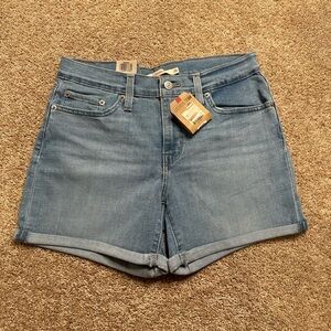 Levi’s‎ Mid-Length Shorts